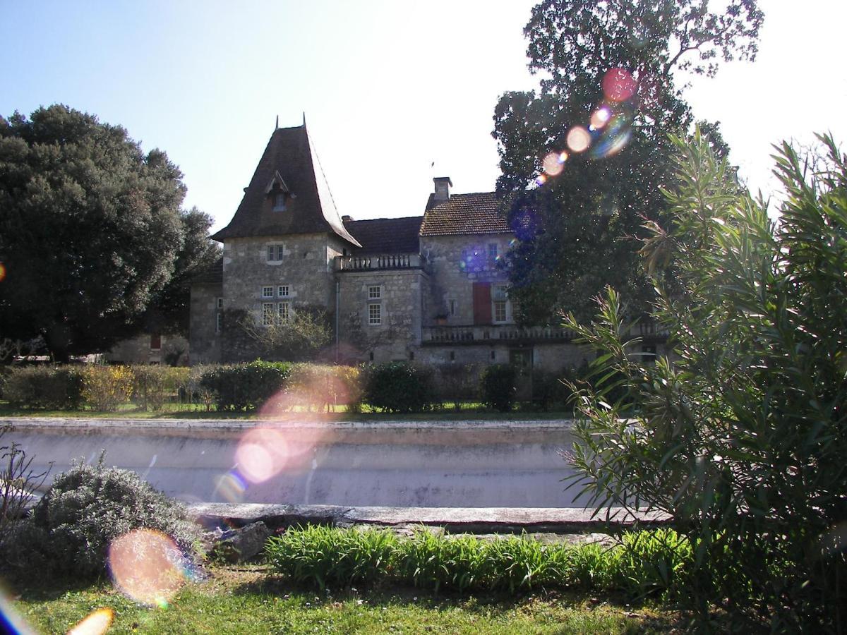 Domaine Du Noble Bed & Breakfast Saint-Jean-de-Thurac Exterior foto