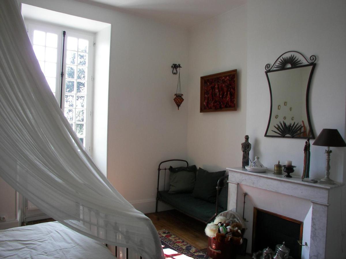 Domaine Du Noble Bed & Breakfast Saint-Jean-de-Thurac Exterior foto